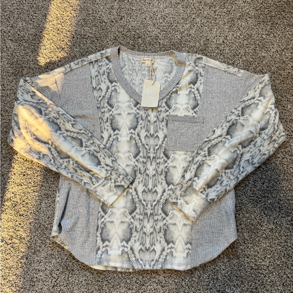 Hem & Thread Gray Boxy Blouse with Snakeskin Print